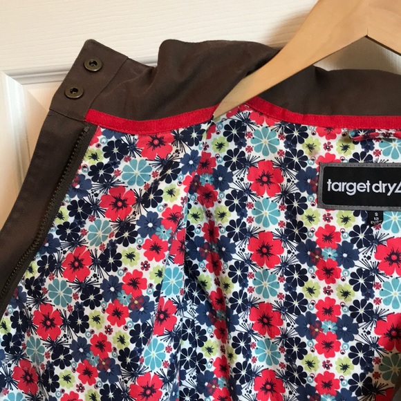 Brown Jacket - Picture 5 of 9